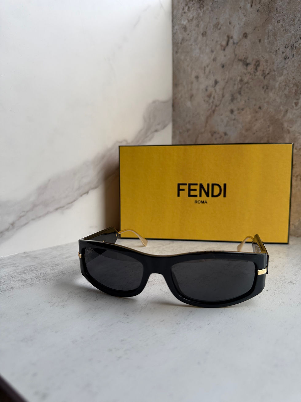 Thumbnail: FENDI FE40120I FENDIGRAPHY BLACK WRAP