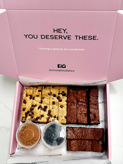 Chocolate and chocolate chip cookies