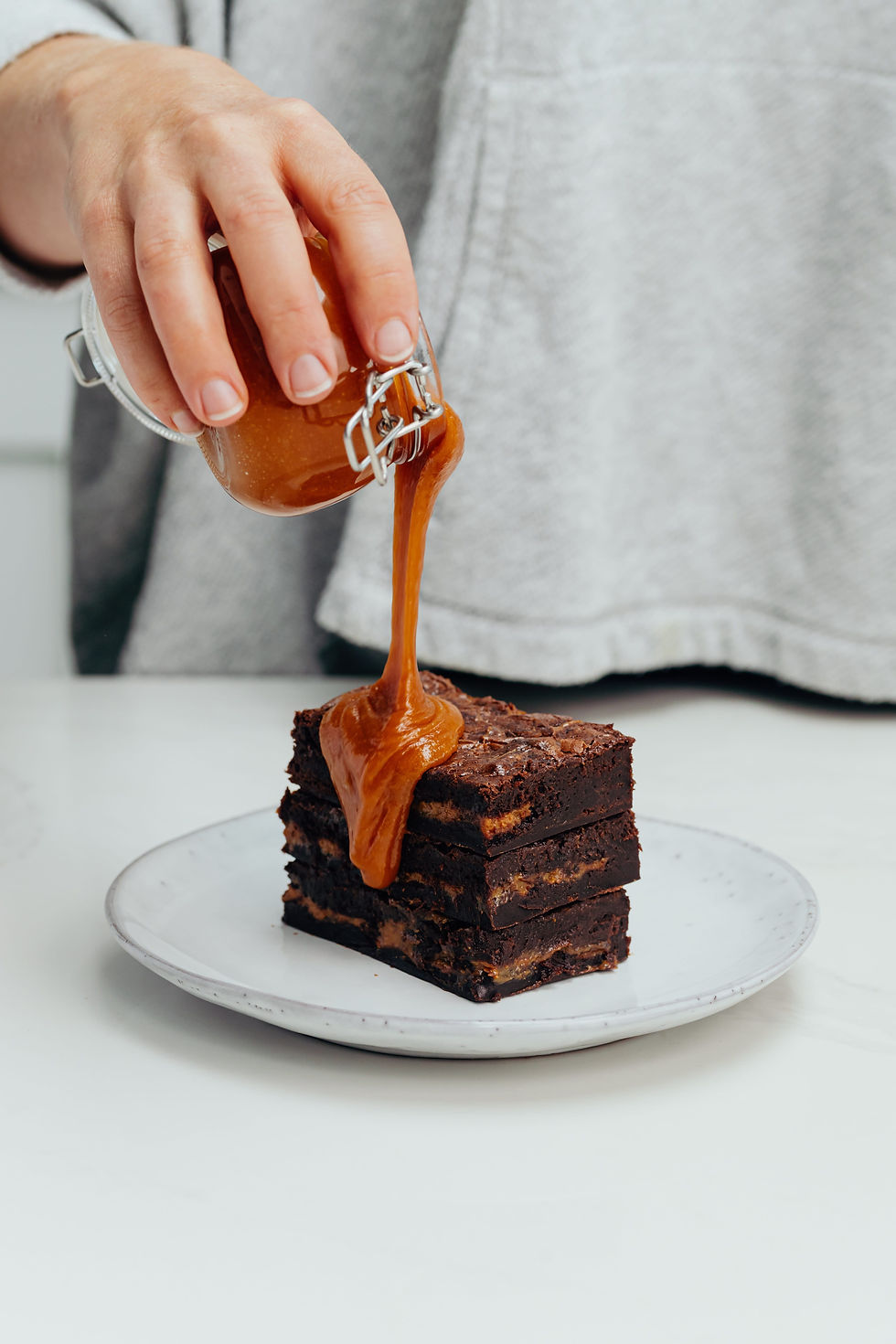 Close-up view of a tray of freshly baked fudgy brownies