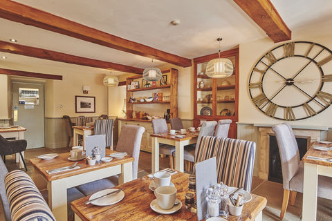 BREAKFAST ROOMS_DSC_3104_22.07.28_THE LANSDOWNE_HI RES_WEB.jpg