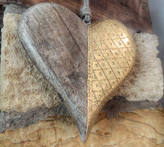 Decorative touches inside Century Cottage - Cotswold Holidays 