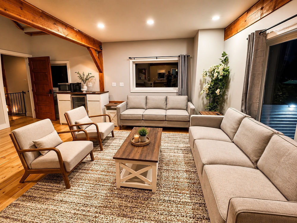 event-venue-bridal-suite-photo-lounge-area