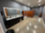 gentlemen-suite-restroom
