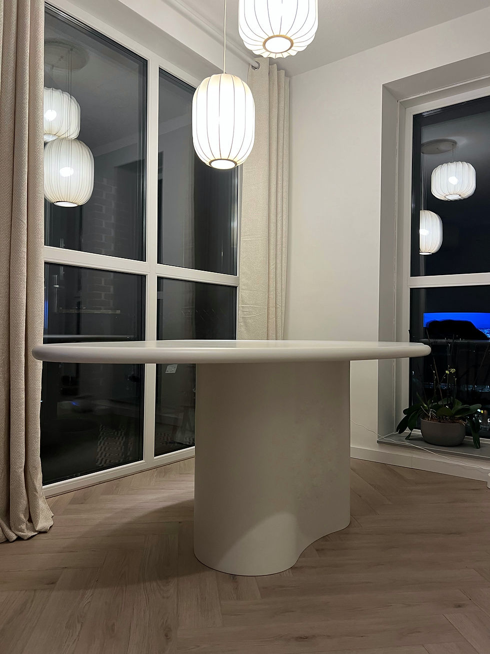 Thumbnail: Eettafel 'Cirrus'
