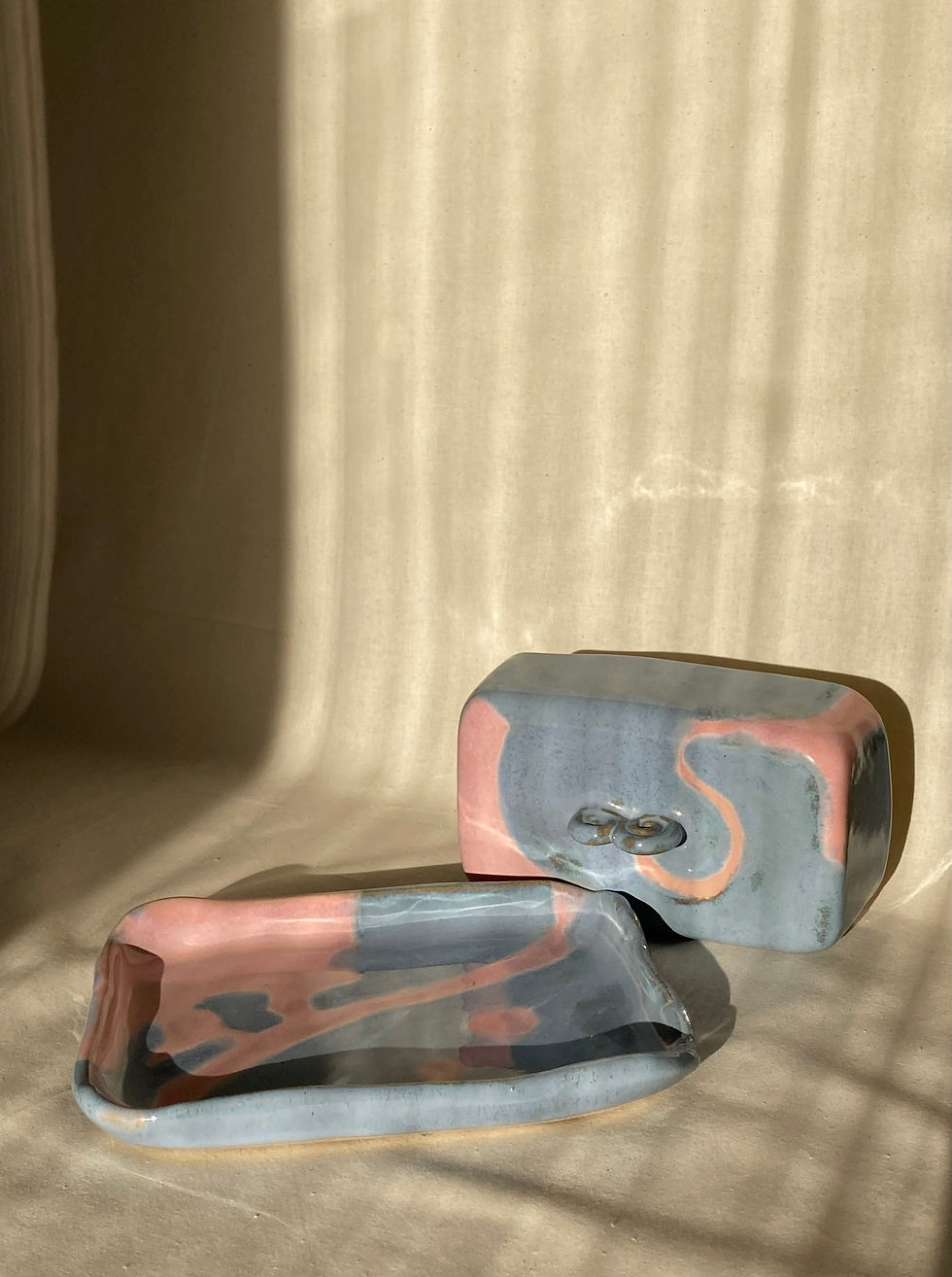 Thumbnail: Blue and pink butterdish
