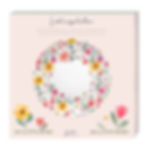 Geschenkverpackung des Porzellantellers „Lucky Vibes“ mit floraler Illustration