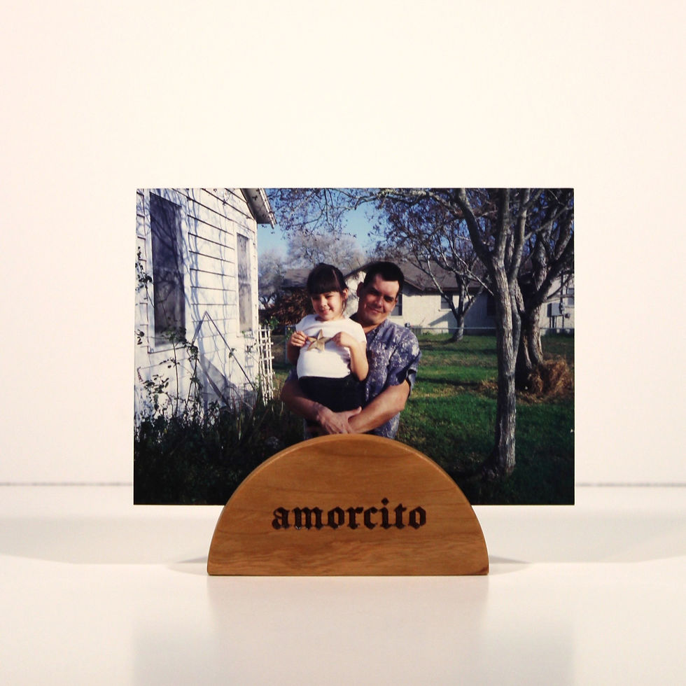Thumbnail: Amorcito Arched Photo Stand 🌱
