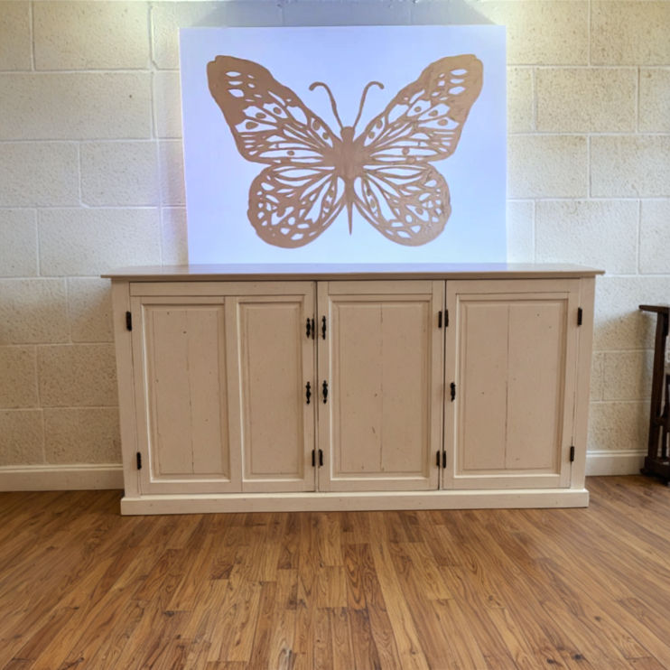 Thumbnail: gold butterfly