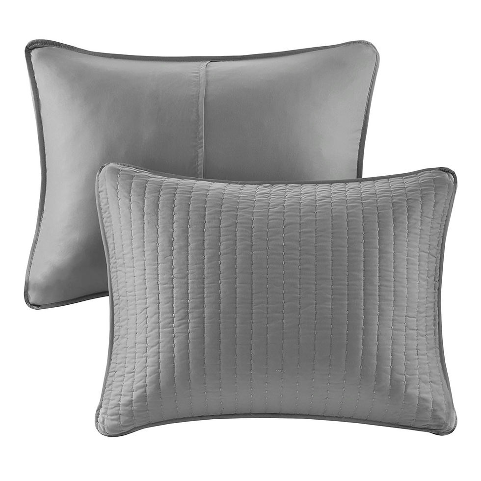 Thumbnail: grey coverlet