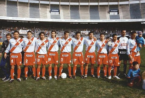 Clausura 2004 2da.jpg