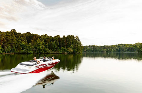 Bayliner%20VR5%20redsport%20running_edit