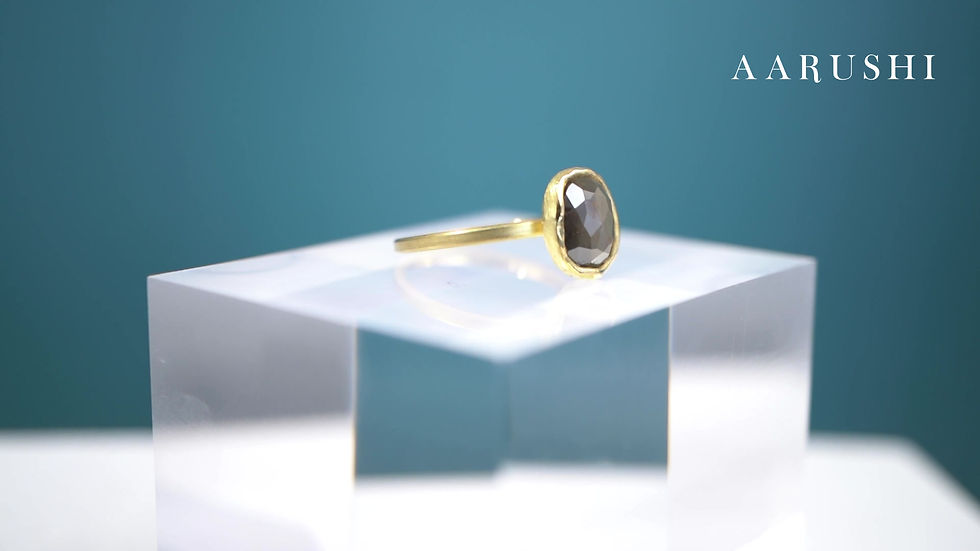 Thumbnail: K18YG Oval natural diamond ring