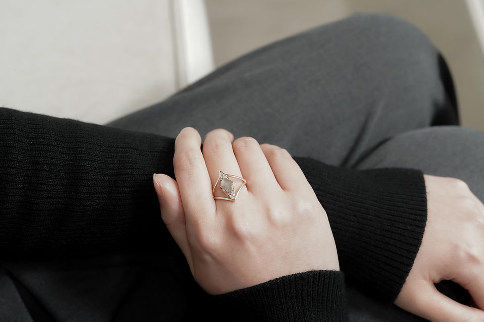 Thumbnail: K14PG Kite Rose Cut Natural Diamond Ring