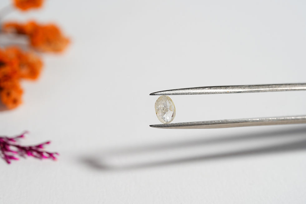 サムネイル： オーバルローズカット 天然ダイヤモンド