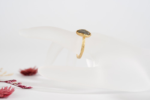 K18YG 『ありのままの輝き』アンカット（原石）天然ダイヤモンド