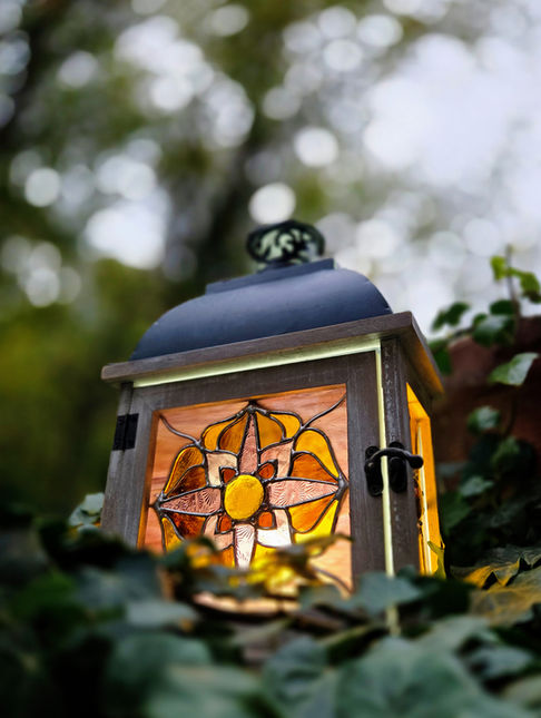 Vitraux orange automne décoration spirituelle