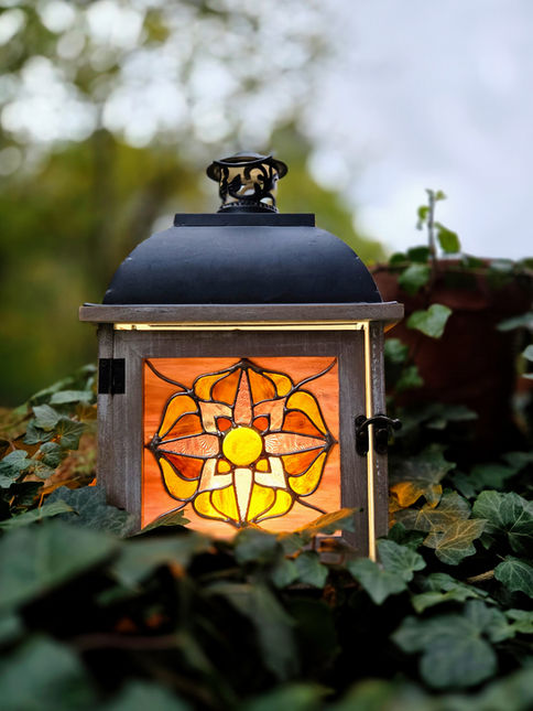 Vitraux orange automne décoration spirituelle