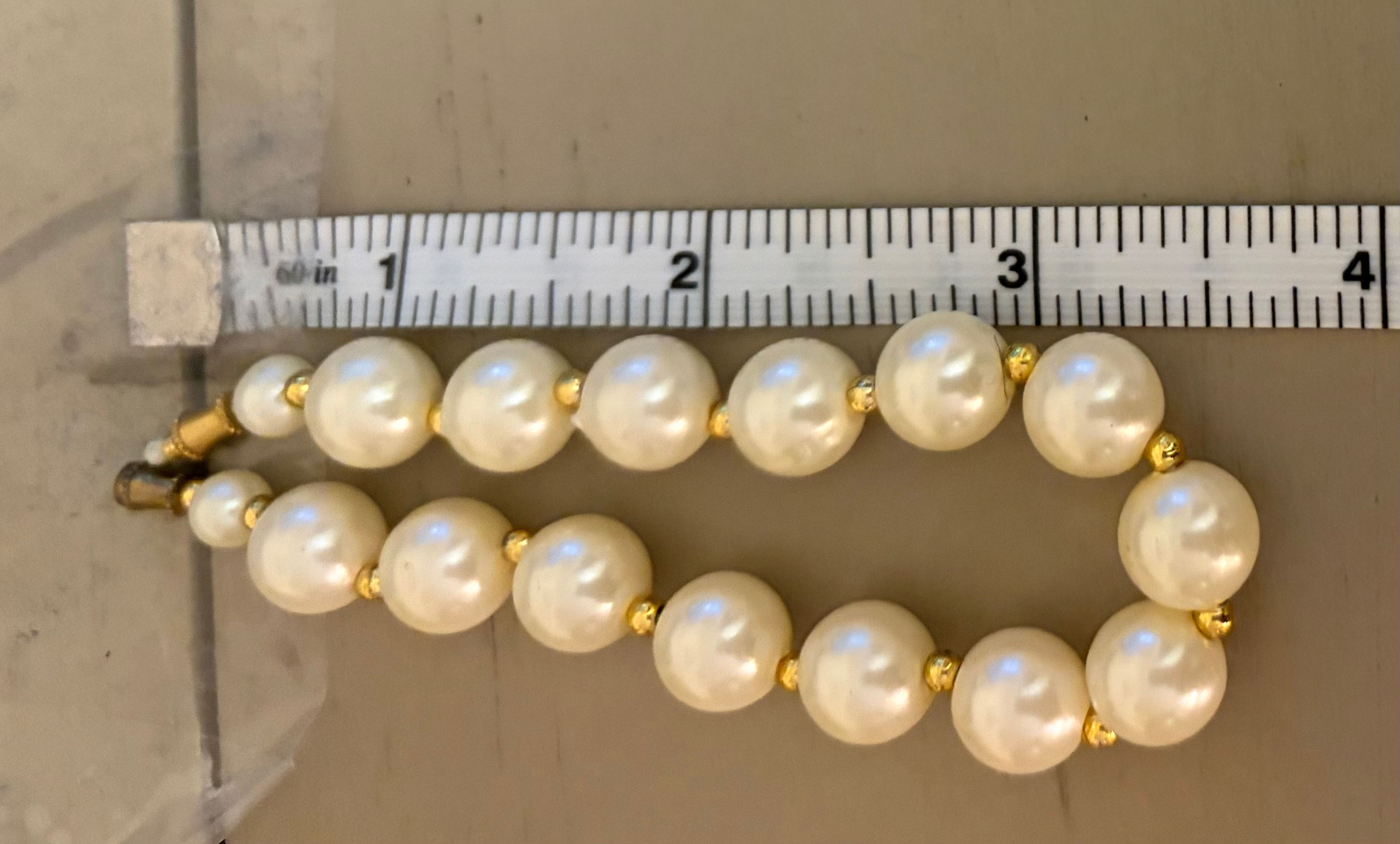 Vintage faux-pearl necklace and matching bracelet
