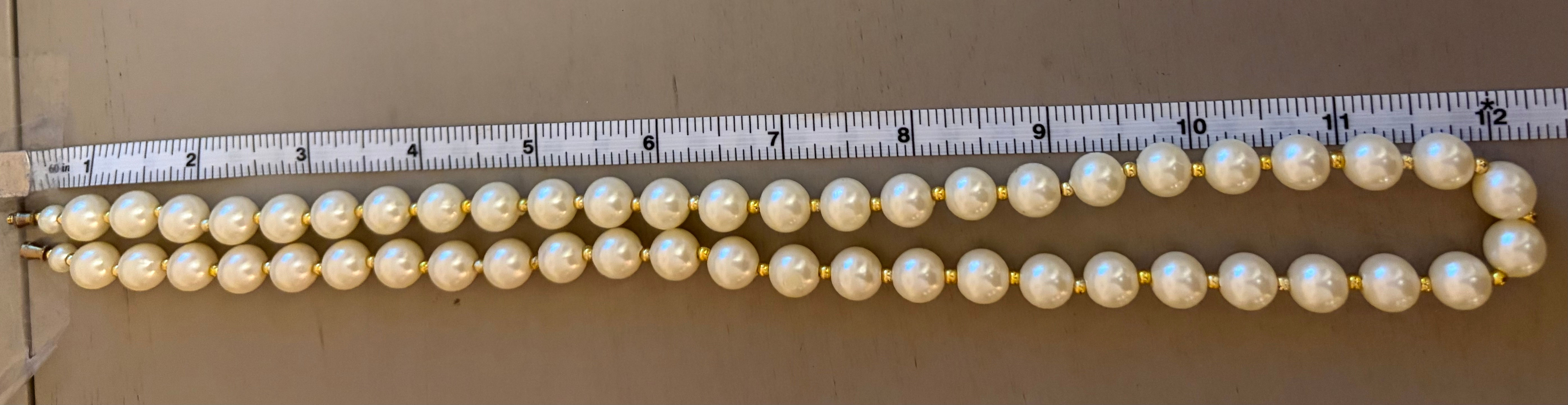Vintage faux-pearl necklace and matching bracelet