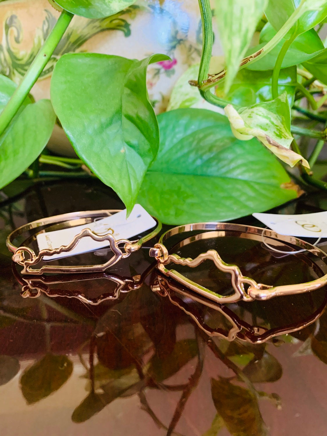 Gold Kentucky Bangle Bracelet 