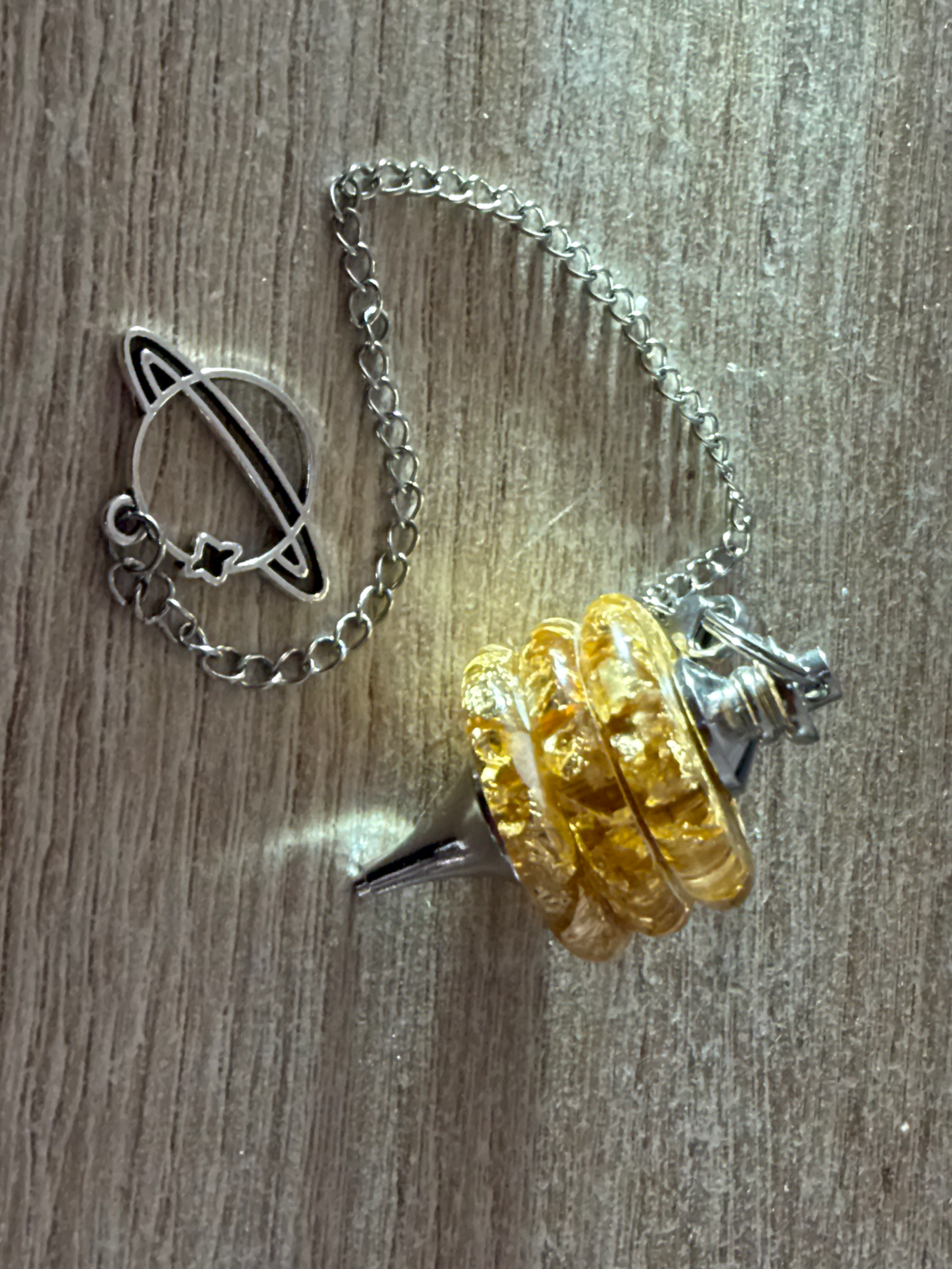 Pendule nébuleuse feuille d’Or