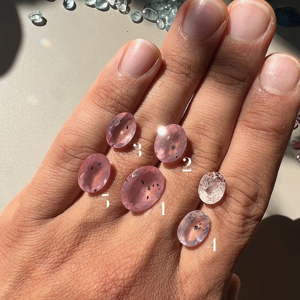 Miniatura: Złoty pierścionek z kwarcem różowym 14k