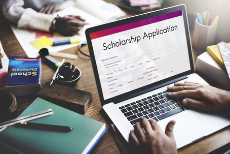 How to Apply for Scholarships in Canada as an International Student | CanStudyHub