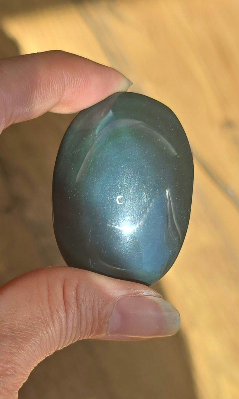 Thumbnail: Obsidian Palm Stones 
