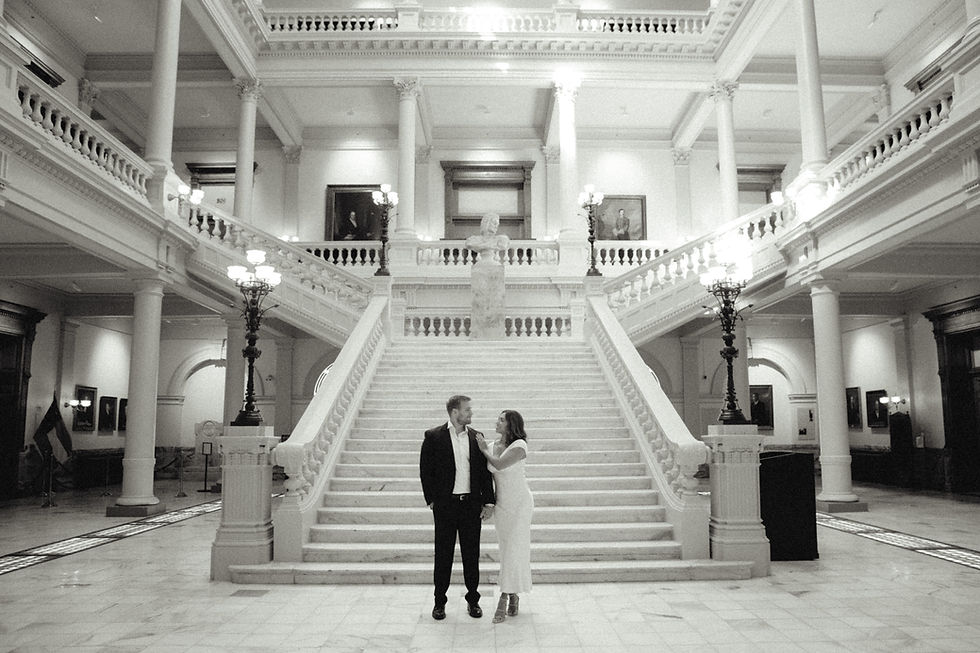 georgia state capitol engagement photoshoot