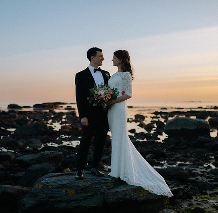 wedding photo of couple by the sea georgia coast