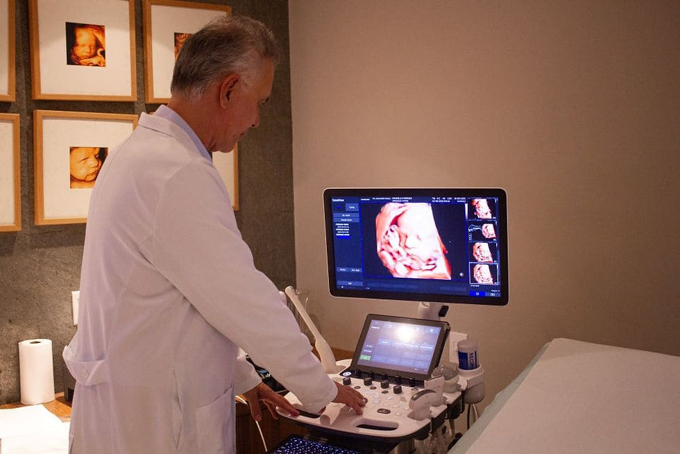dr alexandre ultrassonografia na clínica femina