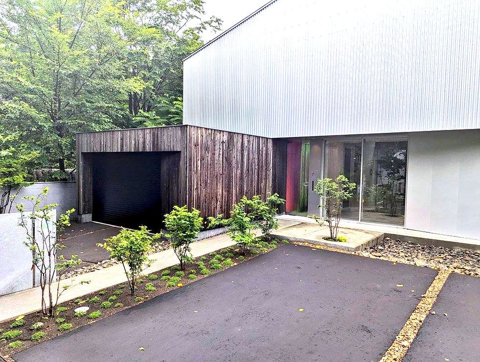 鳥取県日野町の廃校施設を使用した映像体験型イベント、アート展示、地域事業 体験の様子