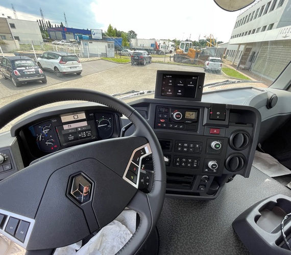 الصورة المصغرة: Renault C480 Bibenne Meiller Euro 6e 