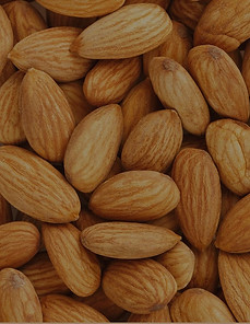 Tas d'amandes