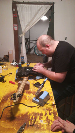 Skateboard Guitar