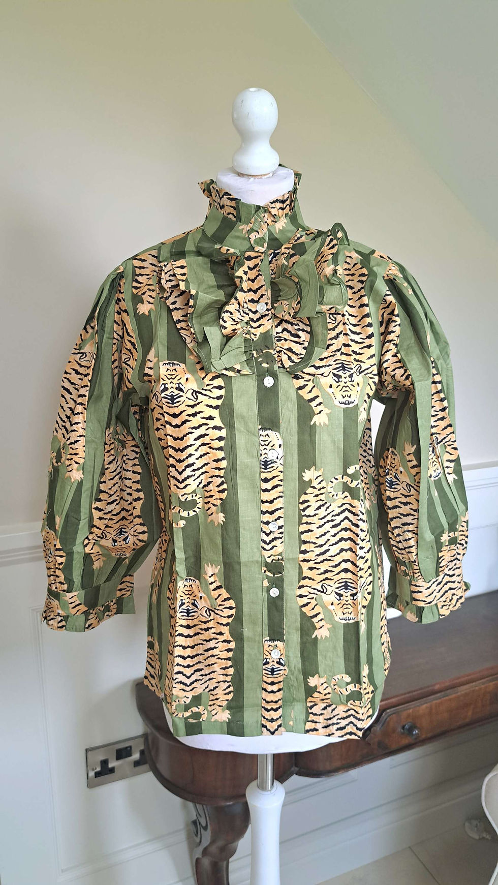 Thumbnail: Crouching Tiger Ruffle Print Shirt