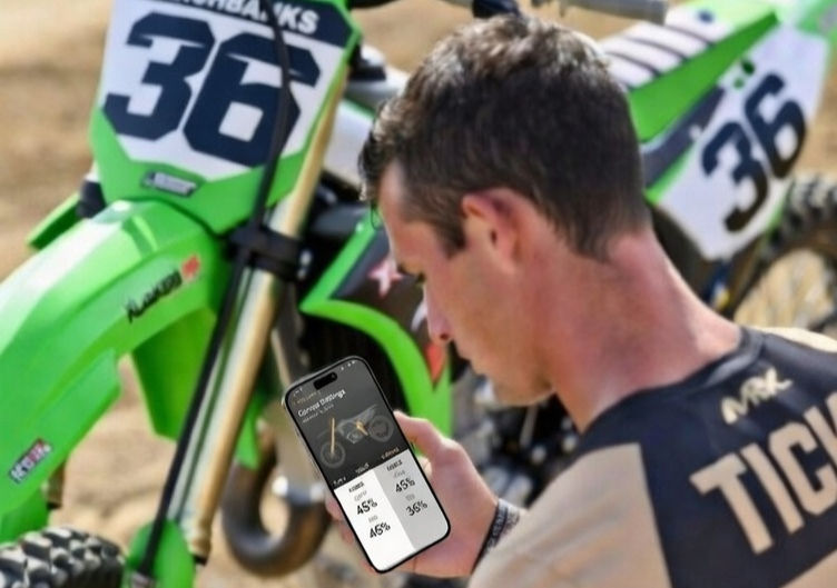 WHY A TEST RIDER IS ESSENTIAL TO THE PERFECT MOTORCYCLE SETUP