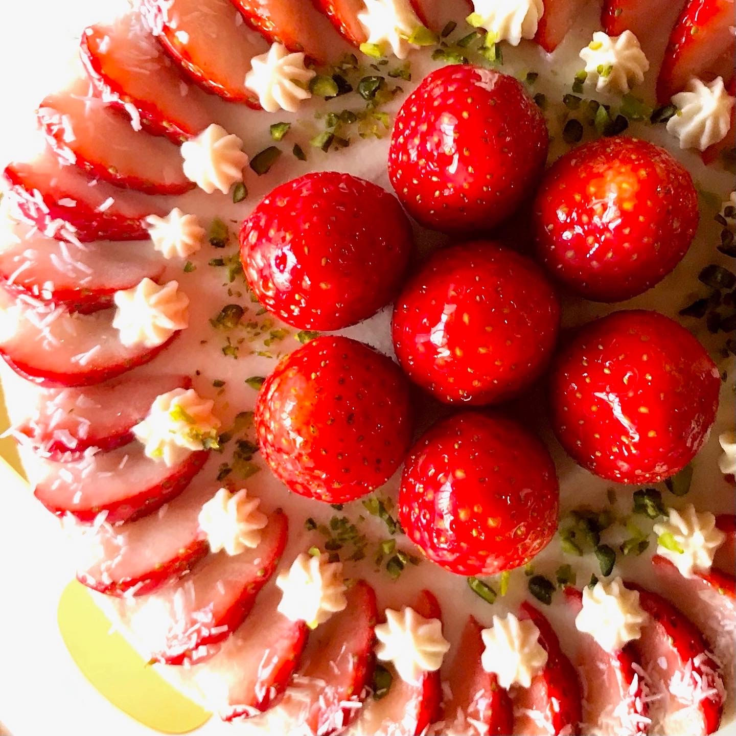 苺のデコレーションケーキ