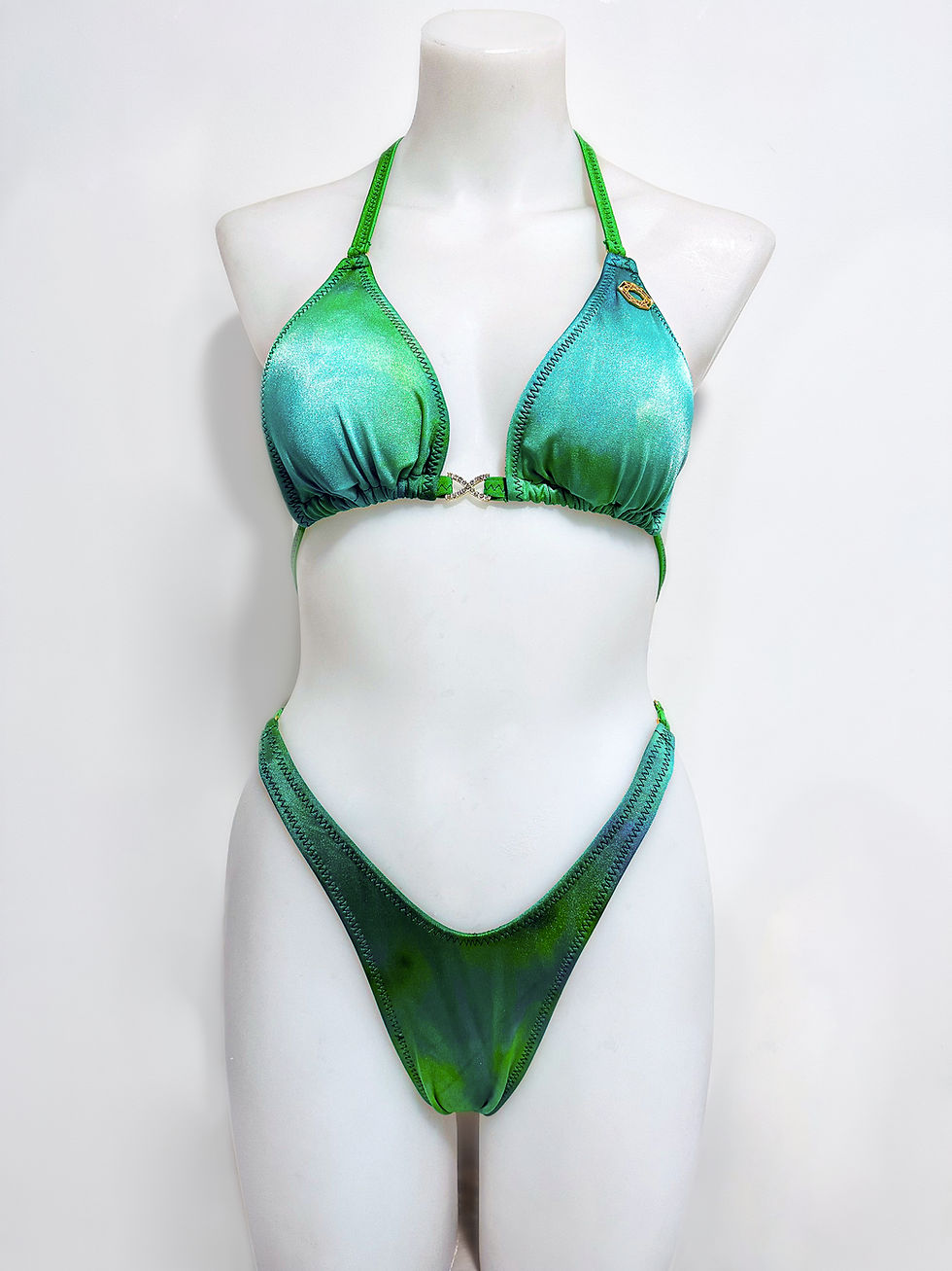 Thumbnail: Green tie-dye practice suit figure/physique