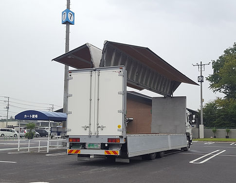 ウイング車センターシートの修理