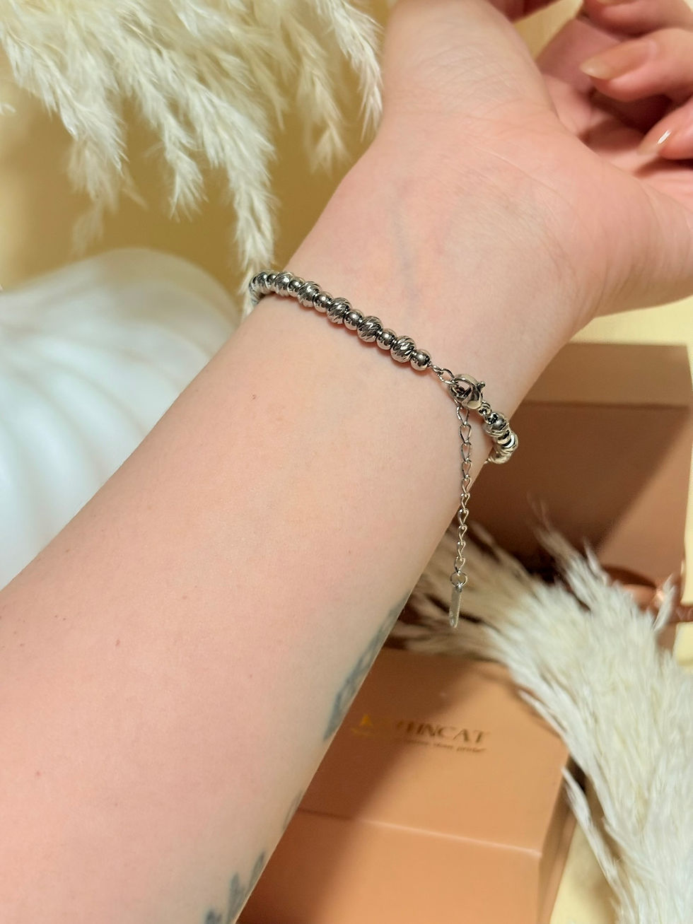 Hình thu nhỏ: Châu (3) Bracelet