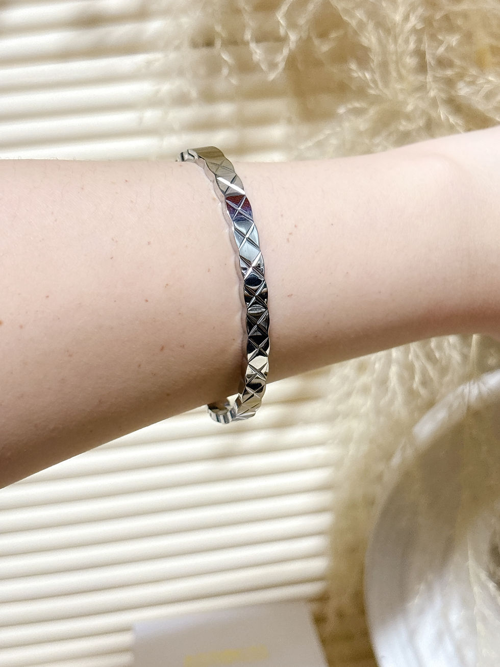 Hình thu nhỏ: Crush Bangle