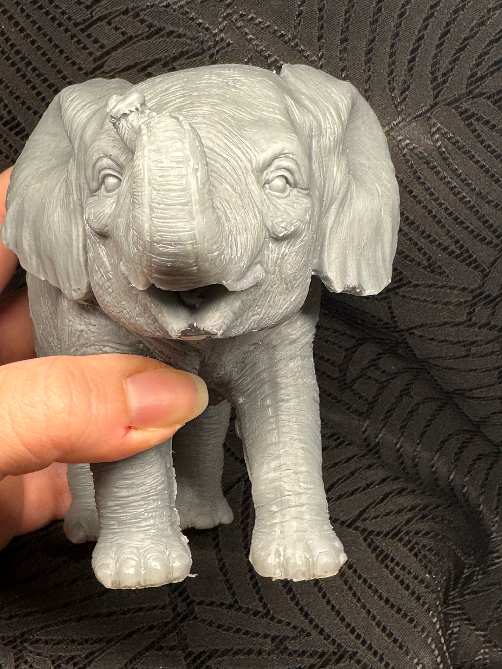 Miniature : Éléphant XL en résine  avec légères imperfections