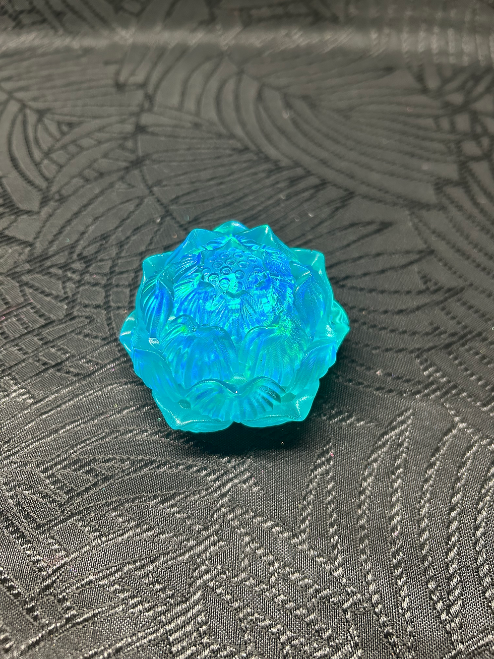 Thumbnail: Fleur de lotus bleu holographique
