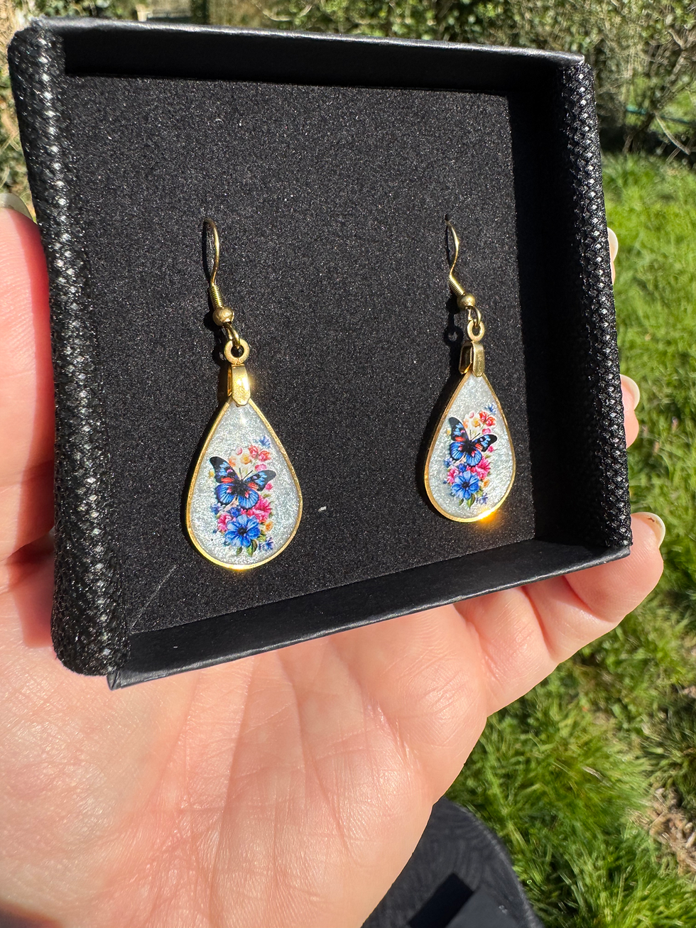 Boucles d'oreilles en acier inoxydable doré, papillon fleuri