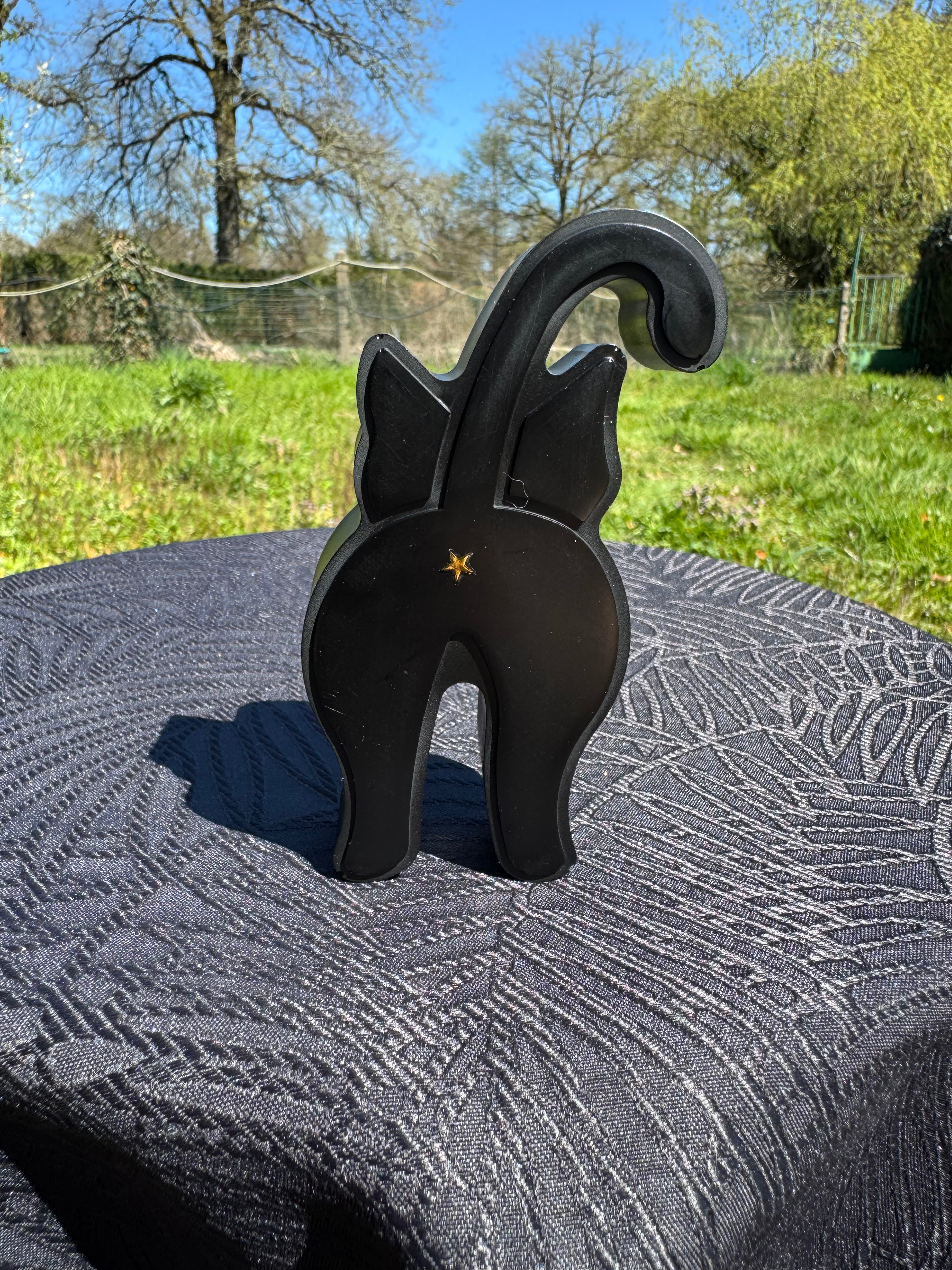 Figurine cucul chat en résine