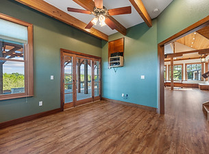 685_Hidden_Creek_Drive_0029.jpeg