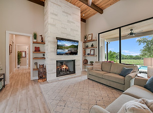 2_Living Roomphoto_online_005.jpg