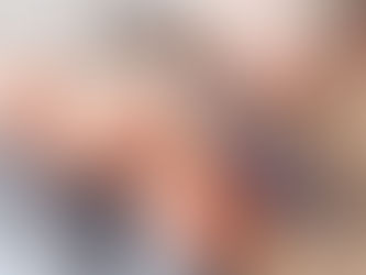 Amparando idosa triste