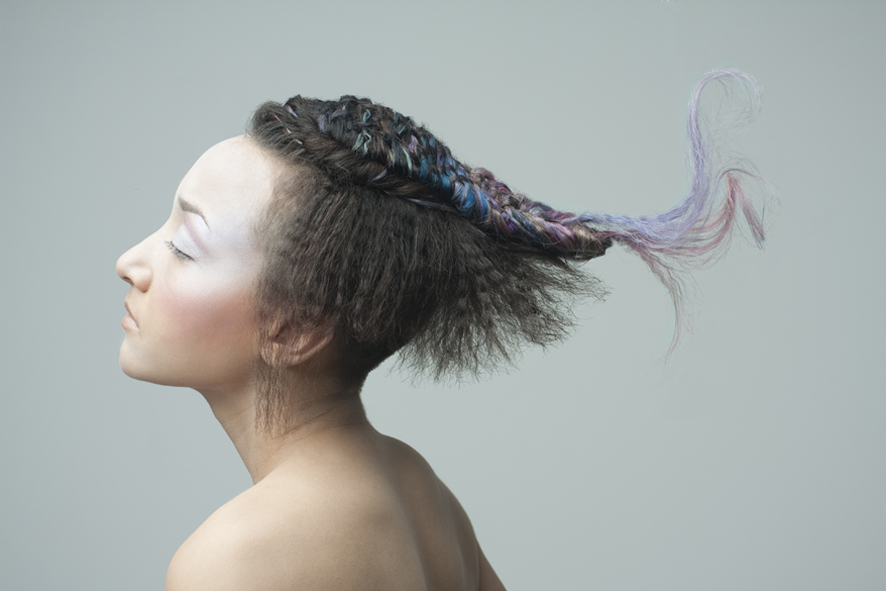 斬新なヘアスタイル
